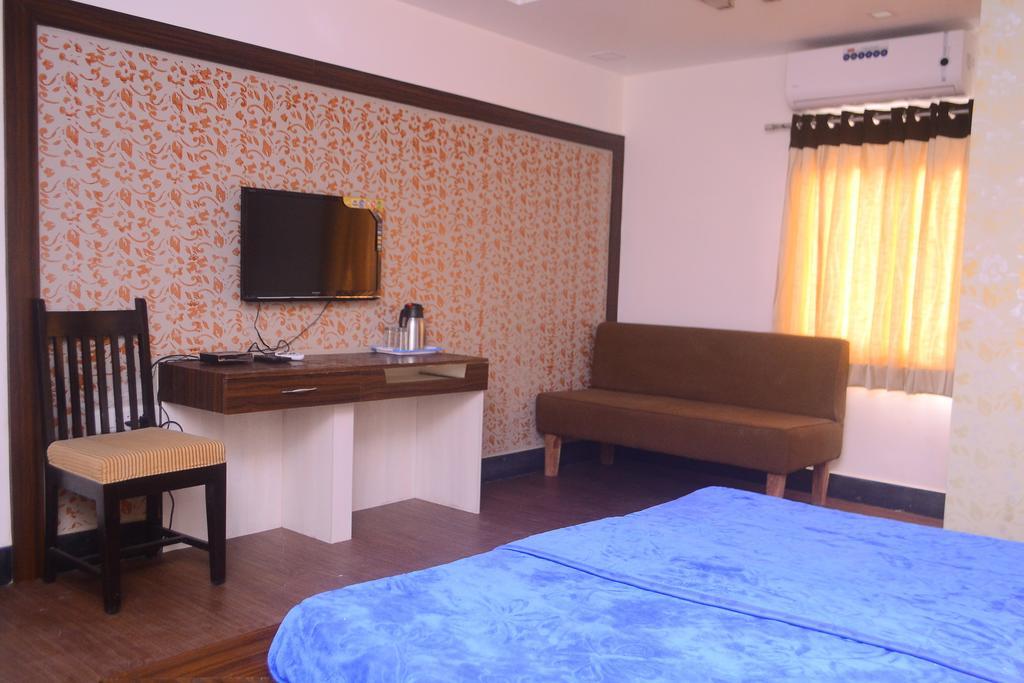 Hotel Samridhi Удайпур Экстерьер фото